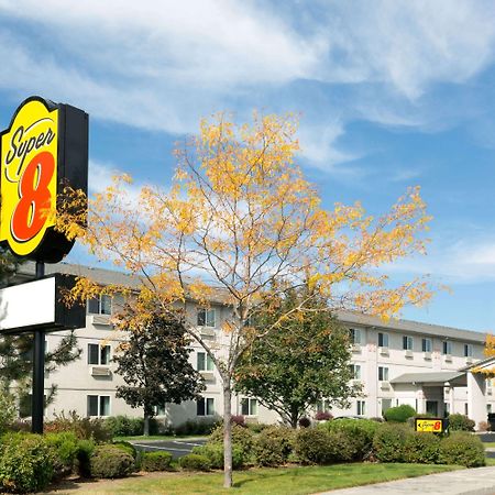 Super 8 By Wyndham Redmond Hotell Eksteriør bilde